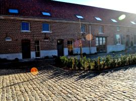 B&B Louis1924, hotel dicht bij: Station Sint-Martens-Bodegem, Dilbeek