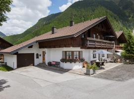 Apart Bergzeit, hotel near Wolfsegglift, Umhausen