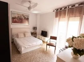 lola.- HABITACION DE MATRIMONIO, CON BAÑO PRIVADO