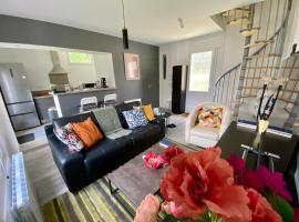 Jiwe, self catering accommodation in Chilleurs-aux-Bois