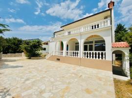 Villa INFINITY, khách sạn ở Mandre