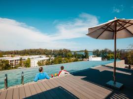 The Proud Rawai, hotel u gradu 'Rawai Beach'