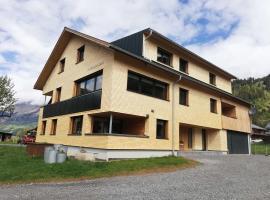 Haus Bianca, farm stay in Schoppernau