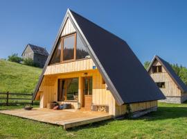 Chamois Apartments Durmitor โรงแรมในชาเบลียค