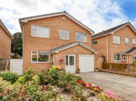 Spring Close, holiday home in Southport