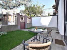 The Nut Guest House, hotel near Barekamutyun Metro Station, Yerevan