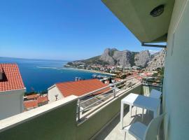 Comfort Sea View Apartment, proprietate de vacanță aproape de plajă din Omiš