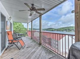 Condo on Lake of The Ozarks with Pool and Dock!, hotel en Camdenton