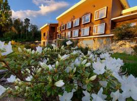 Hotel Lodge Las Cascadas, hotell i La Ensenada