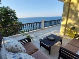 Villa Zisi, hotel s jacuzzi v destinaci Livadáki