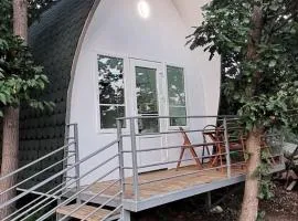 Bungalovi Api-centar