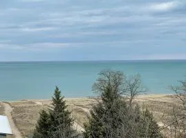 On Lake Shore Dr, Across St From Beach, Lake Views
