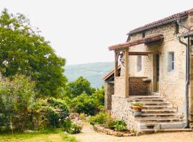 Maison D’Artiste, 5 mins from St Antonin Noble Val, vacation home in Saint-Antonin