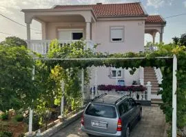 Apartmani Mirela