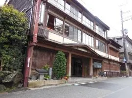 Tsutaya Ryokan