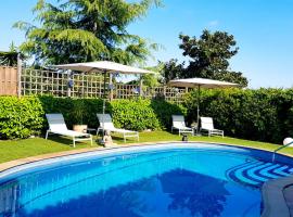 Stay U-nique Villa Portimar, allotjament a la platja a Arenys de Mar