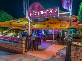 RICARDO Team-Hostel