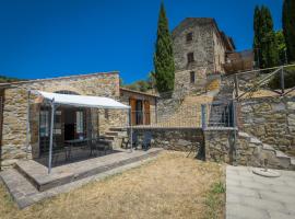 PoloTuristicoUmbria Rustico con Piscina Vista Lago, Ferienwohnung mit Hotelservice in Passignano sul Trasimeno