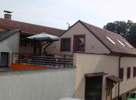 Ubytování Apartmány Ferenčíková, hotel in Nové Hrady