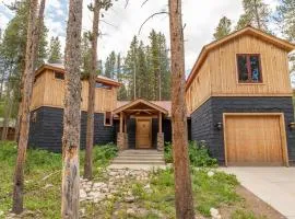 Spring Haven Home: Gorgeous, Dog Friendly