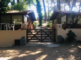 Cabañas Entre Pinos, beach rental sa Villa Gesell