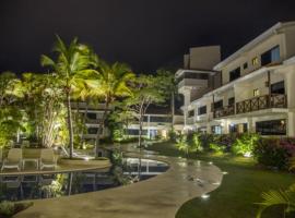 Private family room in Coronado Luxury Club & Suites, perhehotelli kohteessa Playa Coronado