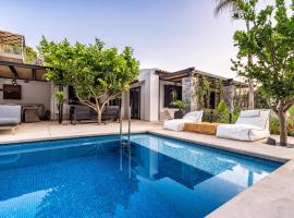 HALO Ligaria Suite 100m next to the beach with private pool, будинок для відпустки у місті Лигарія