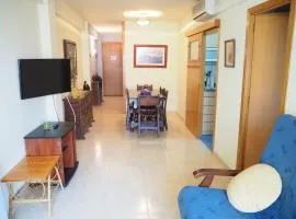 Apartament a 2 minuts de la platja, amb AC