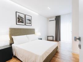 Centoquindici Rooms & Suite, икономичен хотел в Монтесилвано