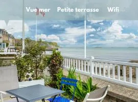 Appartement en front de mer avec terrasse et vue mer