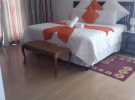 Ezamampondo Guest House, готель у місті Кінг-Вільямс-Таун