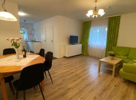 Ferienhaus Felix am Radweg im Naturschutzgebiet, khách sạn ở Templin