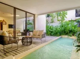 Private pool apartment for groups