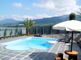 Osmond Villa Resort, hotel dekat Gunung Putri, Lembang