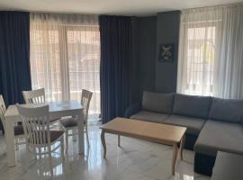 MarkApart 2 - Apartment in Downtown Ruse, self catering accommodation in Ruse