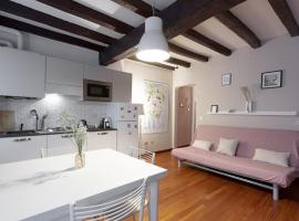 Rua Freda Apartments, hotel em Modena
