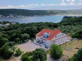 Apartmani "Sandro" Gonar