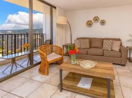 High-floor stylish ocean view condo with parking & beach access