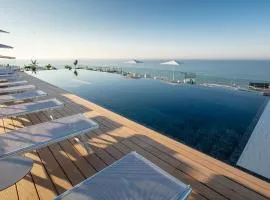 THE ONE CAORLE - Hotel & Apartments ****s