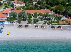 PSARIANOS BEACHFRONT APARTMENTS