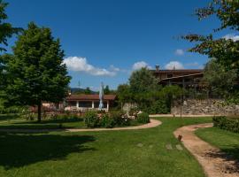 Locanda LA VALLE, guest house in Castelnuovo Magra