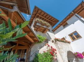 Apartments Schmalzerhof - Eppan an der Weinstraße, családi szálloda Appiano Sulla Strada Del Vinóban