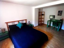 Cornu Karma Apartment Siuranella, hotel v destinaci Cornudella