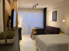 Studio Lux West Flat、モソロのホテル