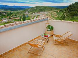 Apartamentos La Morada del Cura, feriebolig i Fuentespalda