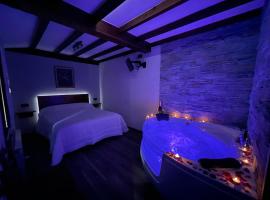La Era de Lario habitación con Jacuzzi, готель з гідромасажними ваннами у місті Lario