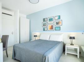 J Rooms, bed and breakfast en Olbia