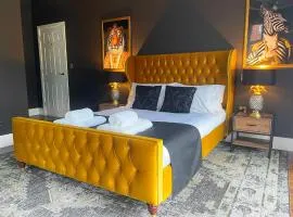 Selworthy - Luxury 3 Bedroom Apartment