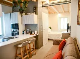 ComoLakeHouse