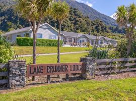 Lake Brunner Eco Lodge, accessible hotel in Moana